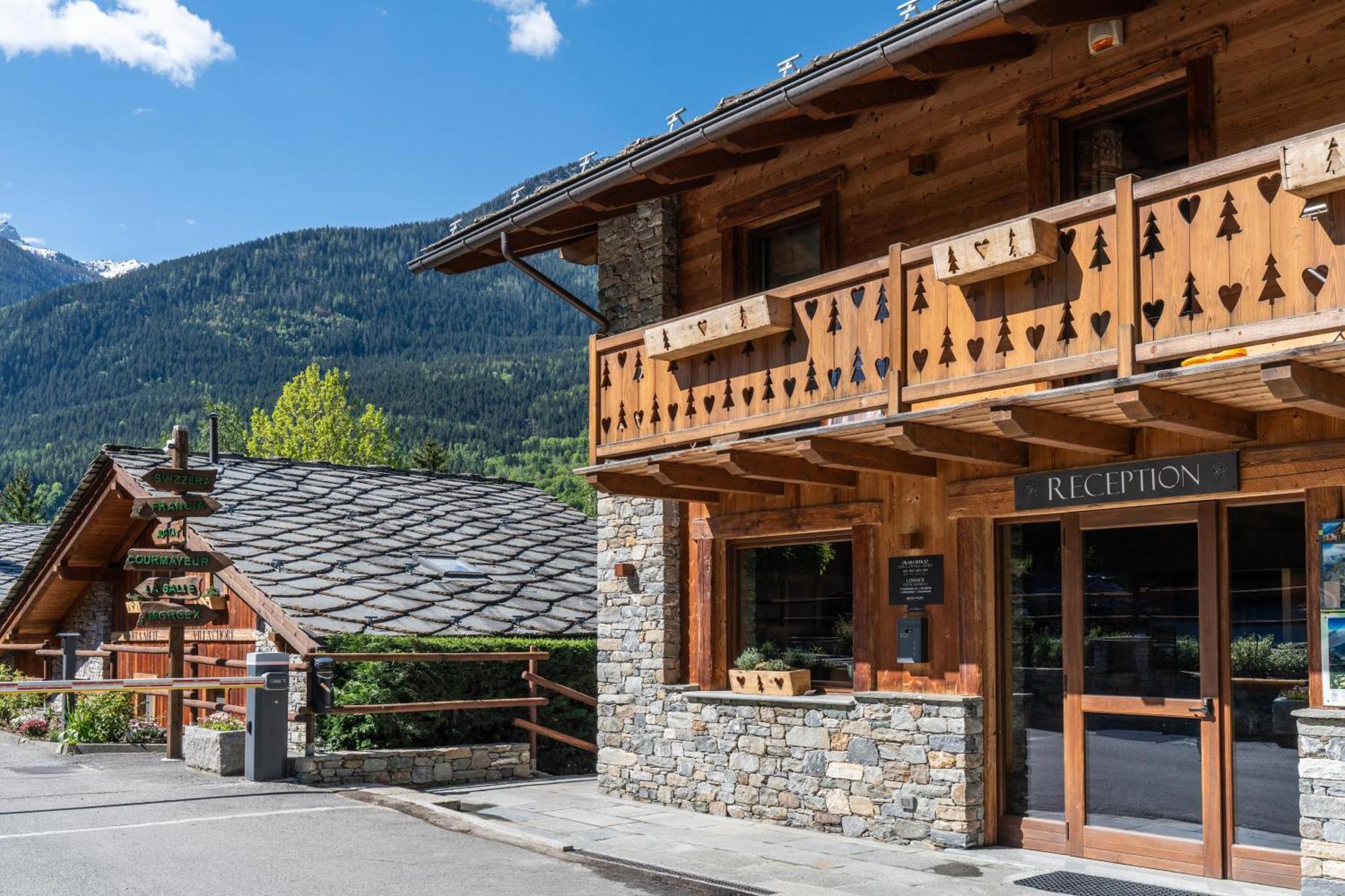לה סאלה Bijoux Des Alpes - Mont Blanc Village מראה חיצוני תמונה